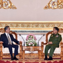 Senior General Min Aung Hlaing receives Minister of Foreign Affairs H.E. Mr. Wang Yi of People’s Republic of China