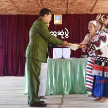 Senior-General Min Aung Hlaing meets community elders, local ethnic people, departmental personnel and people’s militia in Khaunglanphu