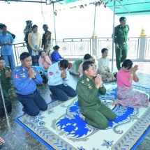 Senior General Min Aung Hlaing pays homage to Myatshinmaw Pagoda, views construction of Annawashinmaw Pagoda
