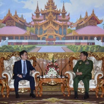 တပ်မတော်ကာကွယ်ရေးဦးစီးချုပ် ဗိုလ်ချုပ်မှူးကြီး မင်းအောင်လှိုင် မြန်မာနိုင်ငံဆိုင်ရာ ကိုရီးယားသမ္မတနိုင်ငံ သံအမတ်ကြီးအား လက်ခံတွေ့ဆုံ