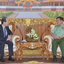 တပ်မတော်ကာကွယ်ရေးဦးစီးချုပ် ဗိုလ်ချုပ်မှူးကြီး မင်းအောင်လှိုင် မြန်မာနိုင်ငံဆိုင်ရာ ဂျပန်နိုင်ငံသံအမတ်ကြီးအား လက်ခံတွေ့ဆုံ