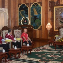 Senior General Min Aung Hlaing holds talks with a team led by Karen National Union (KNU) Chairman Saw Mutu Sae Poe