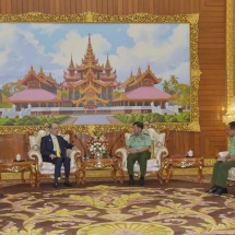 Senior General Min Aung Hlaing receives Ambassador of Qatar to Myanmar