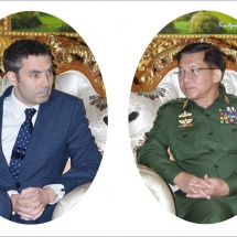 တပ်မတော်ကာကွယ်ရေးဦးစီးချုပ် ဗိုလ်ချုပ်မှူးကြီး မင်းအောင်လှိုင် မြန်မာနိုင်ငံဆိုင်ရာ ဗြိတိန်နိုင်ငံသံ အမတ်ကြီးH. E. Mr. Daniel Patrick Chugg အားလက်ခံတွေ့ဆုံ