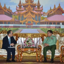 တပ်မတော်ကာကွယ်ရေးဦးစီးချုပ် ဗိုလ်ချုပ်မှူးကြီး မင်းအောင်လှိုင် မြန်မာနိုင်ငံဆိုင်ရာ ဂျပန်နိုင်ငံ သံအမတ်ကြီး H.E. Mr. Ichiro MARUYAMA အားလက်ခံတွေ့ဆုံ