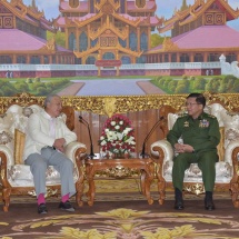တပ်မတော်ကာကွယ်ရေးဦးစီးချုပ် ဗိုလ်ချုပ်မှူးကြီး မင်းအောင်လှိုင် မြန်မာနိုင်ငံအမျိုးသားပြန်လည် သင့်မြတ် ရေးဆိုင်ရာဂျပန်အစိုးရ၏ အထူးကိုယ်စားလှယ်၊ နီပွန်ဖောင်ဒေးရှင်းနှင့် ဆာဆာကာဝါဖောင်ဒေးရှင်းဥက္ကဋ္ဌအား လက်ခံတွေ့ဆုံ