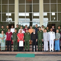 တပ်မတော်ကာကွယ်ရေးဦးစီးချုပ် ဗိုလ်ချုပ်မှူးကြီး မင်းအောင်လှိုင် ကရင်အမျိုးသားအစည်းအရုံး (KNU) ဥက္ကဋ္ဌ စောမူတူးစေးဖိုး ခေါင်းဆောင်သည့် NCA လက်မှတ်ရေးထိုးထားသော တိုင်းရင်းသားလက်နက်ကိုင် အဖွဲ့အစည်းများ၏ ငြိမ်းချမ်းရေးလုပ်ငန်းစဉ် ဦးဆောင်အဖွဲ့ (PPST) မှ အဖွဲ့ဝင်များနှင့် တွေ့ဆုံ