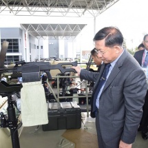 Senior General Min Aung Hlaing visits Dynamic Display of Arms and Military Equipment and military technology booths