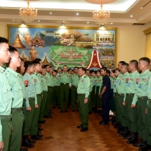 Commander-in-Chief of Defence Services Senior General Min Aung Hlaing honours officers and other ranks who took part in International Army Games-2018 held in Russian Federation