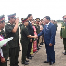 တပ်မတော်ကာကွယ်ရေးဦးစီးချုပ် ဗိုလ်ချုပ်မှူးကြီး မင်းအောင်လှိုင် ဦးဆောင်သည့် မြန်မာ့တပ်မတော် ချစ်ကြည်ရေးကိုယ်စားလှယ်အဖွဲ့ လာအိုပြည်သူ့ဒီမိုကရက်တစ် သမ္မတနိုင်ငံမှပြန်လည်ရောက်ရှိ