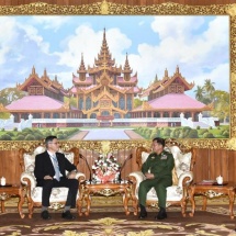 တပ်မတော်ကာကွယ်ရေးဦးစီးချုပ် ဗိုလ်ချုပ်မှူးကြီး မင်းအောင်လှိုင် မြန်မာနိုင်ငံဆိုင်ရာ အစ္စရေးနိုင်ငံ သံအမတ်ကြီး H.E. Mr. Ronen Gilor အားလက်ခံတွေ့ဆုံ
