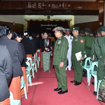 တပ်မတော်ကာကွယ်ရေးဦးစီးချုပ် ဗိုလ်ချုပ်မှူးကြီး မင်းအောင်လှိုင် ကျိုင်းတုံတပ်နယ်ရှိ အရာရှိ၊ စစ်သည်၊ မိသားစုများအား တွေ့ဆုံအမှာစကားပြောကြား(ရုပ်သံသတင်း)