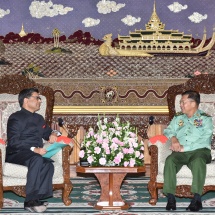တပ်မတော်ကာကွယ်ရေးဦးစီးချုပ် ဗိုလ်ချုပ်မှူးကြီးမင်းအောင်လှိုင် မြန်မာနိုင်ငံဆိုင်ရာ အိန္ဒိယနိုင်ငံ သံအမတ်ကြီး H.E. Mr. Vikram Misri အား လက်ခံတွေ့ဆုံ 