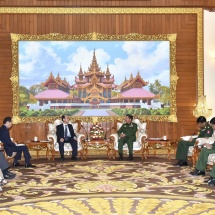 Senior General Min Aung Hlaing receives Special Adviser to the Prime Minister of Japan H.E. Mr. Hiroto IZUMI