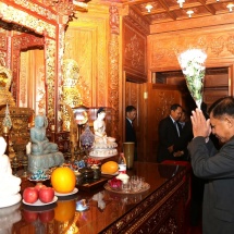 Tatmadaw goodwill delegation led by Senior General Min Aung Hlaing pays homage to Buddha Tooth Relic in Beijing