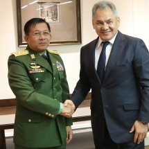 တပ်မတော်ကာကွယ်ရေးဦးစီးချုပ် ဗိုလ်ချုပ်မှူးကြီး မင်းအောင်လှိုင်(၈)ကြိမ်မြောက် မော်စကိုနိုင်ငံတကာ လုံခြုံရေးဆိုင်ရာညီလာခံ ဖွင့်ပွဲအခမ်းအနားတက်ရောက်၊ ရုရှားဖက်ဒရေးရှင်း နိုင်ငံကာကွယ်ရေးဝန်ကြီးနှင့် တွေ့ဆုံဆွေးနွေး