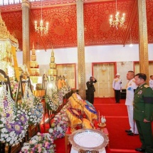 Senior General Min Aung Hlaing signs book of condolences for demise of President of Privy Council General Prem Tinsulanonda 