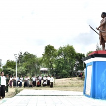 တပ်မတော်ကာကွယ်ရေးဦးစီးချုပ် ဗိုလ်ချုပ်မှူးကြီး မင်းအောင်လှိုင် ညောင်ဦးမြို့နယ်၊ ငါ့သရောက်မြို့နှင့် ပတ်ဝန်းကျင်ကျေးရွာများမှ ဒေသခံပြည်သူများနှင့် တွေ့ဆုံ၊ ဒေသဖွံ့ဖြိုးရေးဆိုင်ရာများရင်းရင်းနှီးနှီးဆွေးနွေး