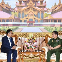 တပ်မတော်ကာကွယ်ရေးဦးစီးချုပ် ဗိုလ်ချုပ်မှူးကြီး မင်းအောင်လှိုင် မြန်မာနိုင်ငံဆိုင်ရာ ကမ္ဘောဒီးယား နိုင်ငံသံအမတ်ကြီးအား လက်ခံတွေ့ဆုံ