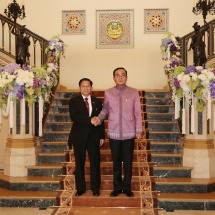 Senior General Min Aung Hlaing meets Prime Minister of Thailand