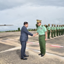 တပ်မတော်ကာကွယ်ရေးဦးစီးချုပ် ဗိုလ်ချုပ်မှူးကြီး မင်းအောင်လှိုင် သတ္တမအကြိမ်မြောက် ထိုင်း-မြန်မာ အဆင့်မြင့်အရာရှိကြီးများအစည်းအဝေး (7th HLC Meeting) တက်ရောက်ရန်ထွက်ခွာ