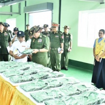 Senior General Min Aung Hlaing inspects Advanced War Veterans’ Housing (Mandalay) of Central Command, views carving marble rock into Buddha image
