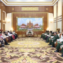 တပ်မတော်ကာကွယ်ရေးဦးစီးချုပ် ဗိုလ်ချုပ်မှူးကြီး မင်းအောင်လှိုင် NCA လက်မှတ် ရေးထိုးထားသည့် တိုင်းရင်း သားလက်နက်ကိုင်အဖွဲ့များမှ ကိုယ်စားလှယ်များအား လက်ခံ တွေ့ဆုံ