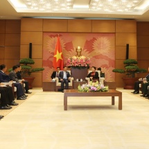 SENIOR GENERAL MIN AUNG HLAING PAYS CALLS ON PRESIDENT OF THE NATIONAL ASSEMBLY AND DEFENCE MINISTER OF VIETNAM SEPARATELY