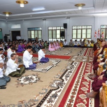 ရန်ကင်းမြို့နယ်၊ ဓမ္မစကြာပဋိပတ်ရိပ်သာကျောင်းတိုက်အတွင်း စေတနာရှင်အလှူရှင်များ စုပေါင်းလှူဒါန်းသည့် အနန္တသုခဓမ္မစကြာဓမ္မဗိမာန် ငါးထပ်ကျောင်းတော်ကြီး မဟာပန္နက်တော်တင်၊ တွင်းတော်ဝန်းမင်္ဂလာ အခမ်းအနားပြုလုပ်(ရုပ်သံသတင်း)
