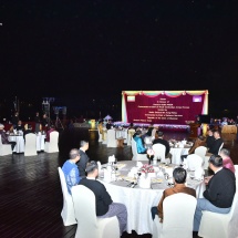 တပ်မတော်ကာကွယ်ရေးဦးစီးချုပ် ဗိုလ်ချုပ်မှူးကြီး မင်းအောင်လှိုင် ကမ္ဘောဒီးယား ဘုရင့်တပ်မတော် ကာကွယ်ရေးဦးစီးချုပ် General VONG PISEN အားဂုဏ်ပြုညစာ ဖြင့်တည်ခင်းဧည့်ခံ