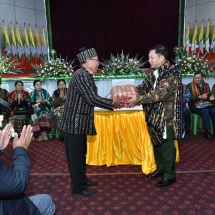 Senior General Min Aung Hlaing cordially meets local people from Haka