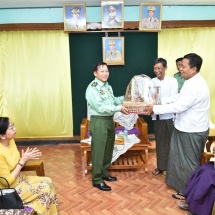 Senior General Min Aung Hlaing cordially meets town elders in Chaungzon, observes regional industries