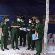 Senior General Min Aung Hlaing inspects installation of RT-PCR (Thermocycle ROTOR GENE-6000) for testing COVID-19 at military hospital in Kengtung, donates medical aids to people’s hospital