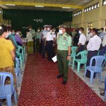 တပ်မတော်ကာကွယ်ရေးဦးစီးချုပ် ဗိုလ်ချုပ်မှူးကြီး မင်းအောင်လှိုင် ကိုကိုးကျွန်းမြို့နယ်ရှိ၊ နယ်မြေခံရေတပ်စခန်းသို့ သွားရောက်ကြည့်ရှုစစ်ဆေး၊ ရပ်မိရပ်ဖများနှင့် ဒေသခံပြည်သူများအား တွေ့ဆုံအမှာစကားပြောကြား