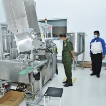 Senior General Min Aung Hlaing inspects operations of DENTOMEC toothbrush and toothpaste factory and tire factory (Ywama) of MEC 