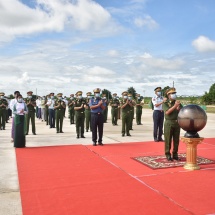 တပ်မတော်ကာကွယ်ရေးဦးစီးချုပ် ဗိုလ်ချုပ်မှူးကြီး မင်းအောင်လှိုင် မှော်ဘီမြို့နယ်၊ အခြေခံပညာအထက်တန်းကျောင်း(ခွဲ)(ရှမ်းကုန်း) ကျောင်းဆောင်သစ်ဖွင့်ပွဲ အခမ်းအနား သို့ တက်ရောက်ဖွင့်လှစ်၊ သင်ထောက်ကူပစ္စည်းများ ပေးအပ်လှူဒါန်း