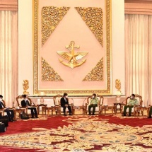 တပ်မတော်ကာကွယ်ရေးဦးစီးချုပ် ဗိုလ်ချုပ်မှူးကြီး မင်းအောင်လှိုင် ဂျပန်နိုင်ငံ၊ နိုင်ငံခြားရေးဝန်ကြီး H.E.Mr. Toshimitsu MOTEGI ဦးဆောင်သော ကိုယ်စားလှယ်အဖွဲ့အား လက်ခံတွေ့ဆုံ (ရုပ်သံသတင်း)