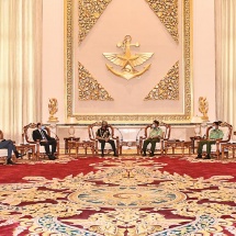 Senior General Min Aung Hlaing receives Chief of the Army Staff of India General MM Naravane