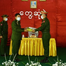 Senior General Min Aung Hlaing meets officers,other ranks and their families from Mongton, Monghsat stations