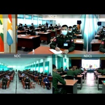 တပ်မတော်ကာကွယ်ရေးဦးစီးချုပ် ဗိုလ်ချုပ်မှူးကြီး မင်းအောင်လှိုင် နိုင်ငံတော်ကာကွယ်ရေးတက္ကသိုလ်မှ နည်းပြအရာရှိကြီးများနှင့် သင်တန်းသားအရာရှိကြီးများအား Video Conferencing ဖြင့် အမှာစကားပြောကြား