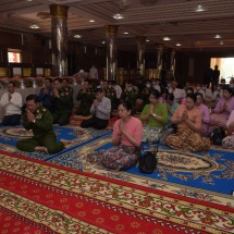 တာချီလိတ်မြို့၊ နဂါးနှစ်ကောင်ကျောင်းတိုက် ပဓာနနာယက ဒေါက်တာ ဘဒ္ဒန္တဓမ္မသီရိ အား “အဘိဓဇမဟာရဋ္ဌဂုရု” ဘွဲ့တံဆိပ်တော်ဆက်ကပ်ပူဇော်ပွဲ မဟာမင်္ဂလာ အခမ်းအနားကျင်းပ