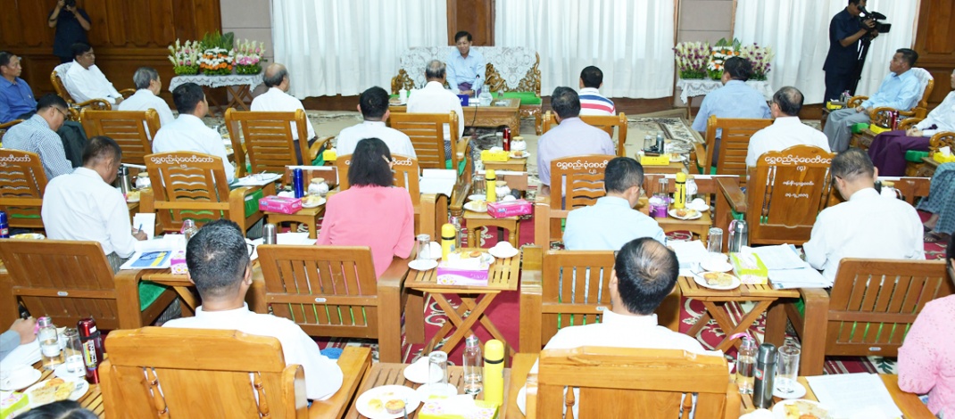 Chairman of State Administration Council Prime Minister Senior General Min Aung Hlaing discusses regional development with local elders from Bagan ancient cultural region
