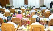 Chairman of State Administration Council Prime Minister Senior General Min Aung Hlaing discusses regional development with local elders from Bagan ancient cultural region