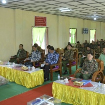 နိုင်ငံတော်စီမံအုပ်ချုပ်ရေးကောင်စီဥက္ကဋ္ဌ တပ်မတော်ကာကွယ်ရေးဦးစီးချုပ် ဗိုလ်ချုပ်မှူးကြီး မင်းအောင်လှိုင် လဟယ်မြို့၊ နယ်မြေခံတပ်နှင့် ဟုမ္မလင်းတပ်နယ်တို့မှ အရာရှိ၊ စစ်သည် မိသားစုများအား တွေ့ဆုံအမှာစကားပြောကြား