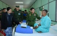 နိုင်ငံတော်စီမံအုပ်ချုပ်ရေးကောင်စီဥက္ကဋ္ဌ တပ်မတော်ကာကွယ်ရေးဦးစီးချုပ် ဗိုလ်ချုပ်မှူးကြီး မင်းအောင်လှိုင် နှင့် ဇနီးဒေါ်ကြူကြူလှ      နိုင်ငံတော်ကာကွယ်ရေးနှင့် လုံခြုံရေးတာဝန်များ ထမ်းဆောင်စဉ် ထိခိုက်ဒဏ်ရာရရှိခဲ့သည့် အရာရှိ၊ စစ်သည်များ၊ မြန်မာနိုင်ငံရဲတပ်ဖွဲ့ဝင်များအား သွားရောက်ကြည့်ရှု၍ တစ်ဦးချင်းရင်းနှီးနွေးထွေးစွာ အားပေးစကားပြောကြား