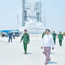 Chairman of State Administration Council Prime Minister Senior General Min Aung Hlaing inspects construction of Maravijaya Buddha Image
