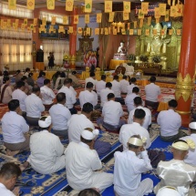 Auspicious ceremony to open Thiri Mingalar Dhamma Ratana three storey monastic building at Thiri Mingalar Mansu Shan Monastery in Lashio, hoist golden umbrella, pennant shaped vane, diamond orb atop Sulamani Pagoda on building