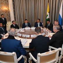 Chairman of the State Administration Council Prime Minister Senior General Min Aung Hlaing meets Governor of St. Petersburg