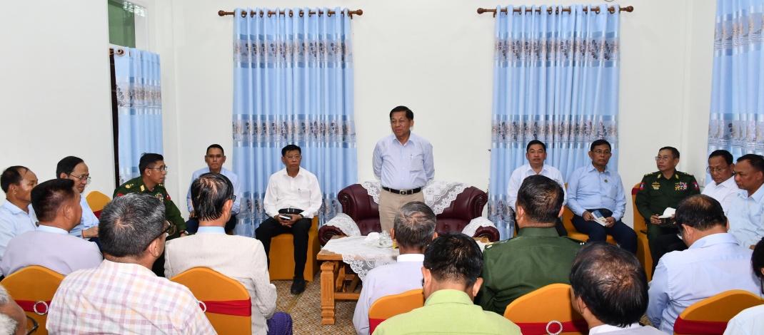 Chairman of State Administration Council Prime Minister Senior General Min Aung Hlaing meets district level officials and local elders from Sagging and Mandalay at separate meetings, explains rehabilitation programs and presents  funds for the programs