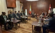 နိုင်ငံတော်စီမံအုပ်ချုပ်ရေးကောင်စီဥက္ကဋ္ဌ၊ နိုင်ငံတော်ဝန်ကြီးချုပ် ဗိုလ်ချုပ်မှူးကြီး မင်းအောင်လှိုင် နီပေါနိုင်ငံဝန်ကြီးချုပ် Rt. Hon. Mr. K  P Sharma Oli နှင့်တွေဆုံဆွေးနွေး